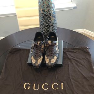 LIKE NEW Authentic GUCCI SNEAKERS SZ 38